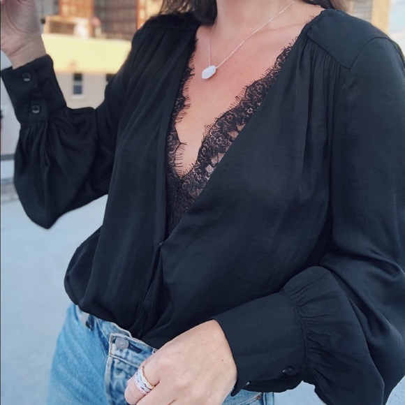 Last 1✨Alma Lace Neckline Long Sleeve Top - Black - Picture 6 of 7